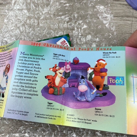 Hallmark Merry Minatures 1999 CHRISTMAS at POOH's HOUSE Disney set of 4 - Picture 10 of 10